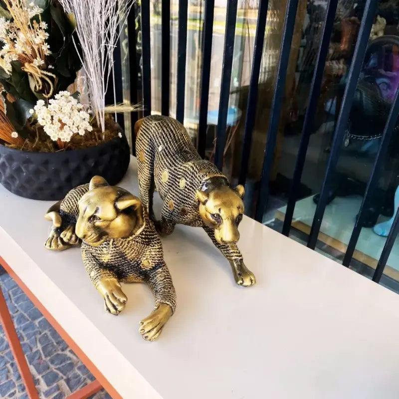 Estatueta Casal Leopardo Dourado Envelhecido