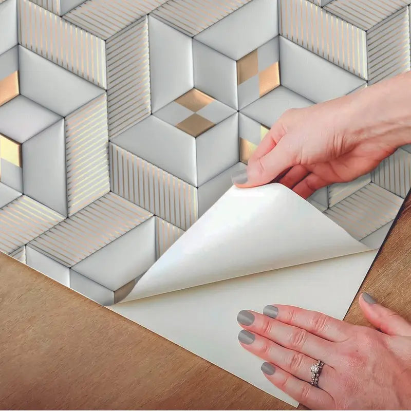 Papel de Parede Vinílico em 3D com Efeito Gesso - Branco Fosco e Dourado