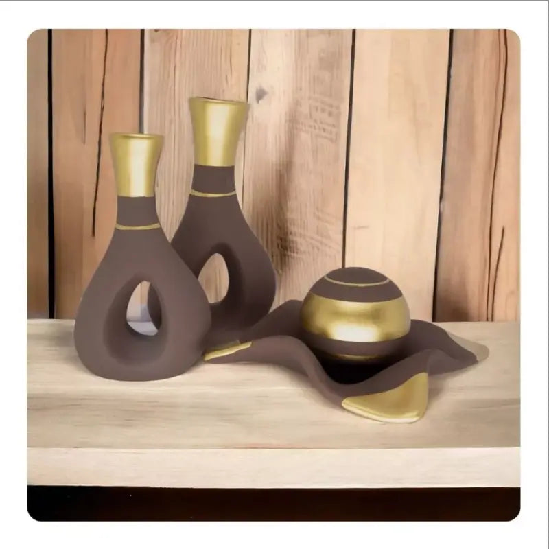 Conjunto com 2 Vasos Decorativos + Bandeja com Esfera – Charme e Estilo para seu Ambiente