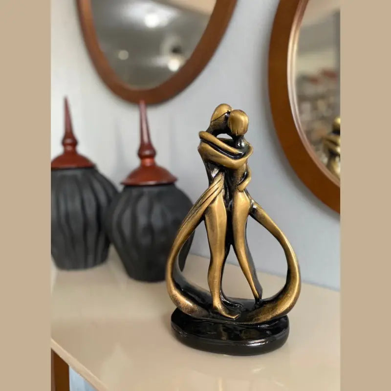 Estatueta Casal em Ouro Envelhecido - Dia dos Namorados